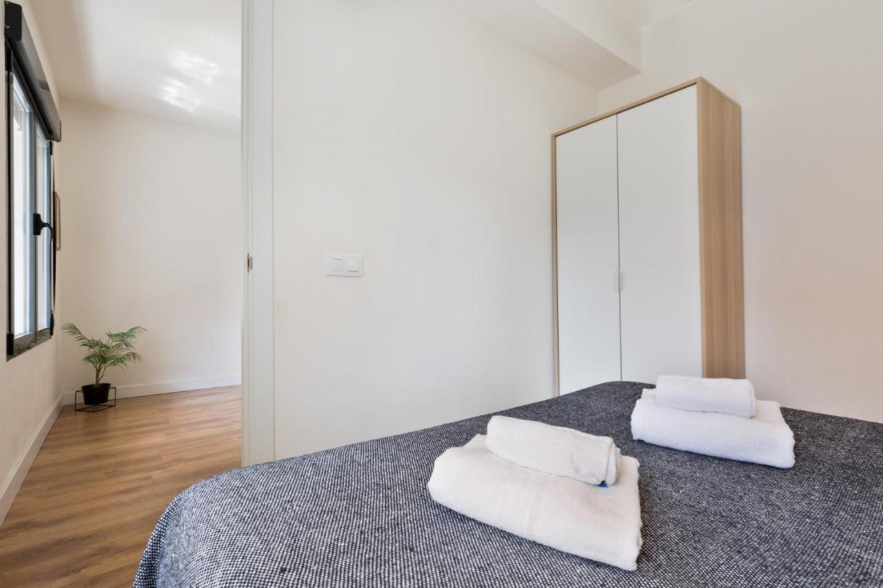 Urban Chill Apartments By Olala Homes Оспиталет де Лобрегат Екстериор снимка