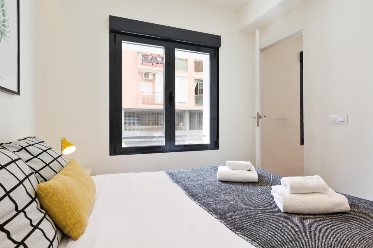 Urban Chill Apartments By Olala Homes Оспиталет де Лобрегат Екстериор снимка