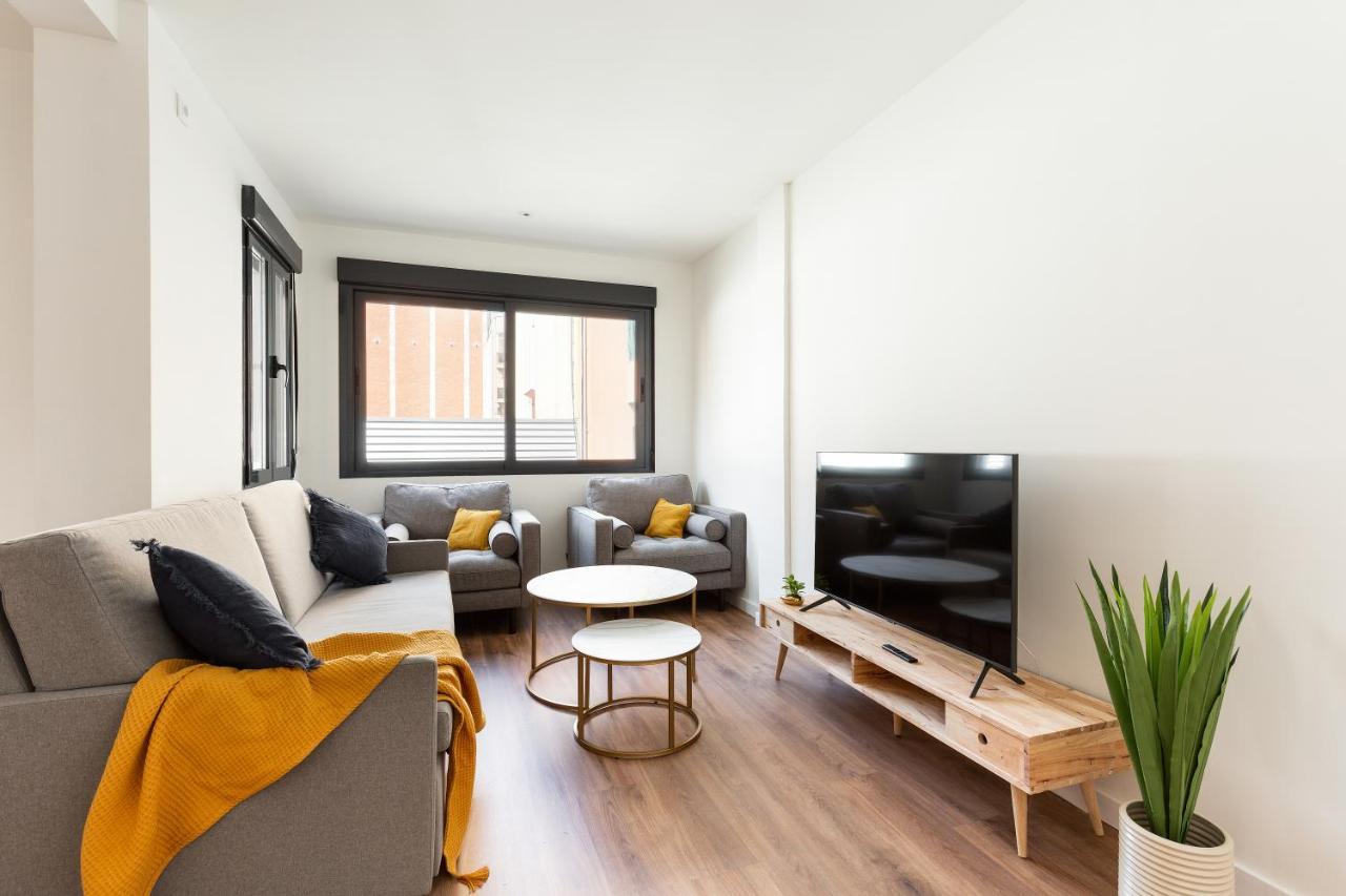 Urban Chill Apartments By Olala Homes Оспиталет де Лобрегат Екстериор снимка
