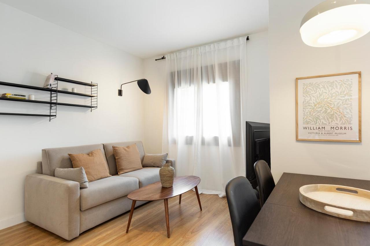 Urban Chill Apartments By Olala Homes Оспиталет де Лобрегат Екстериор снимка