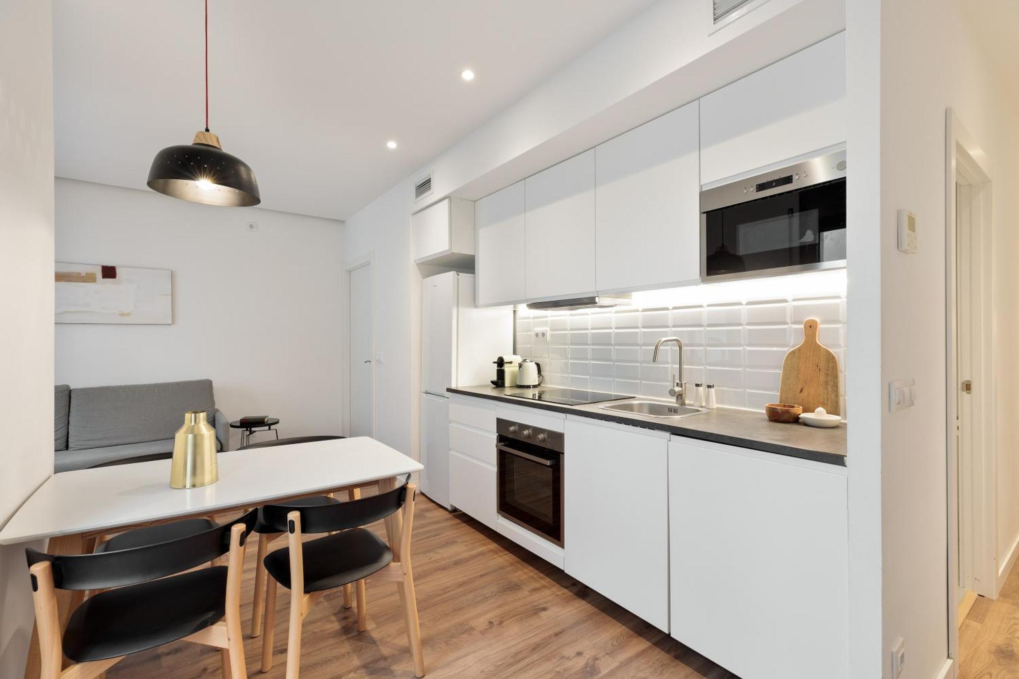 Urban Chill Apartments By Olala Homes Оспиталет де Лобрегат Екстериор снимка