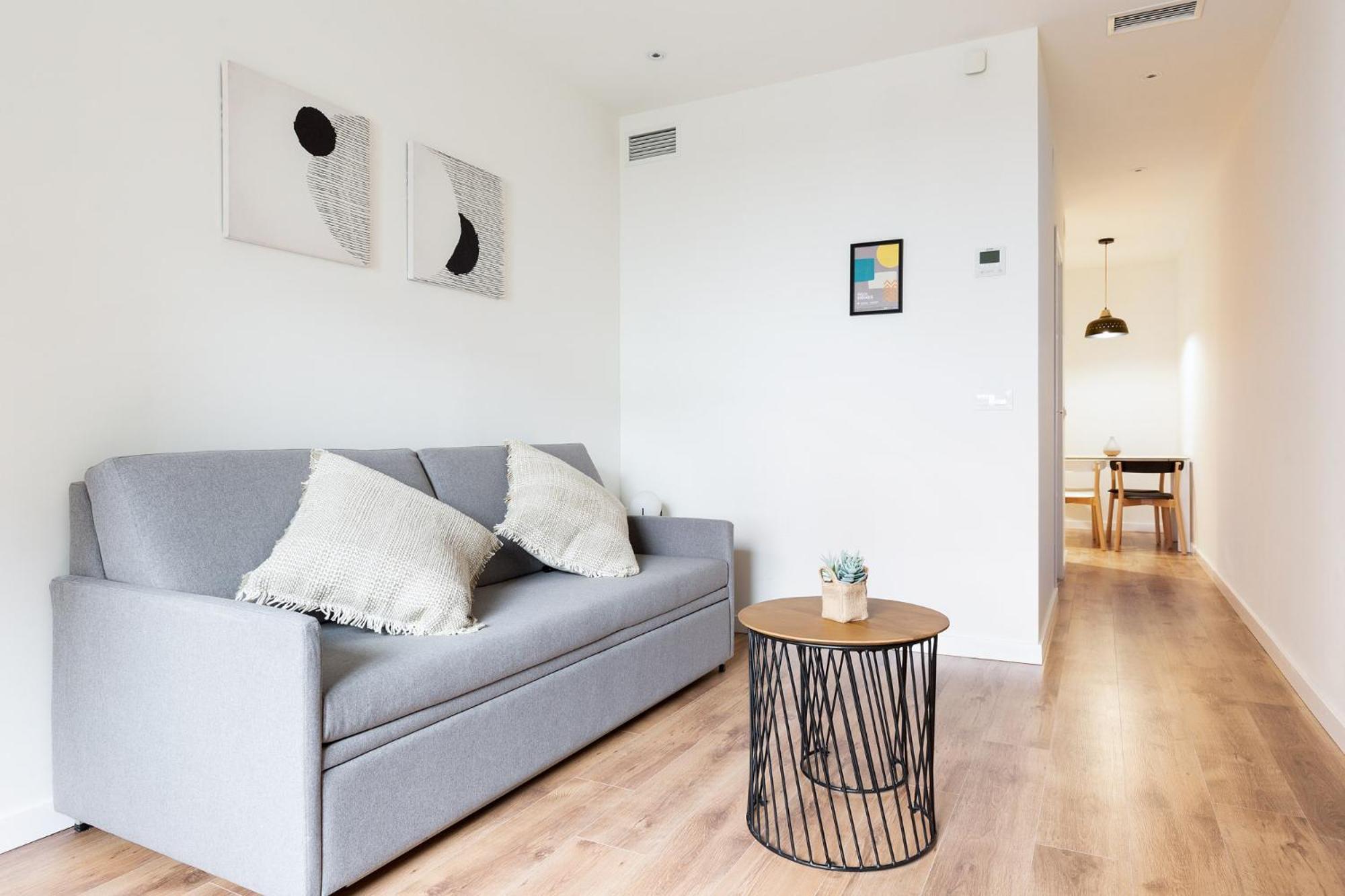 Urban Chill Apartments By Olala Homes Оспиталет де Лобрегат Екстериор снимка