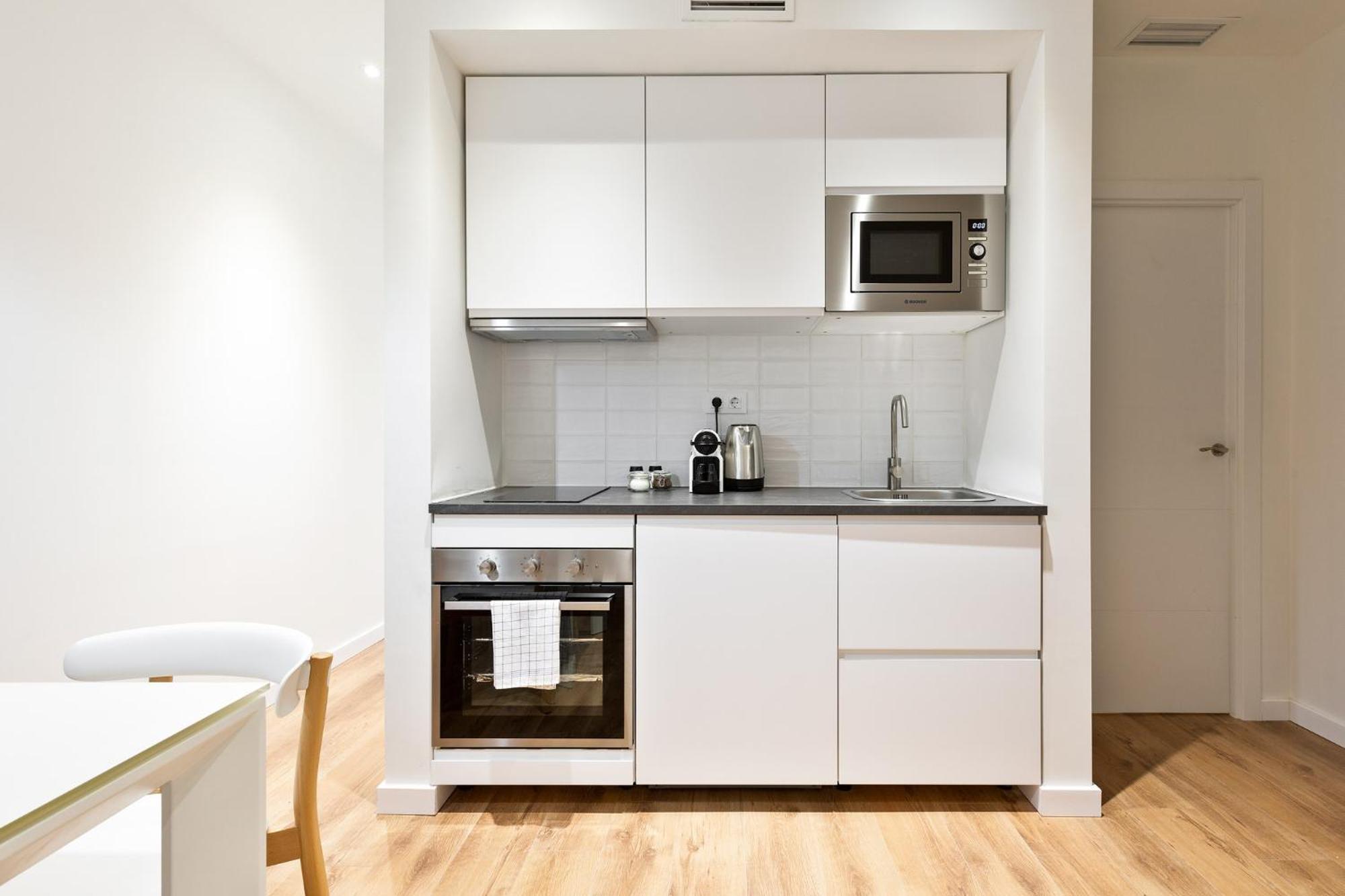 Urban Chill Apartments By Olala Homes Оспиталет де Лобрегат Екстериор снимка
